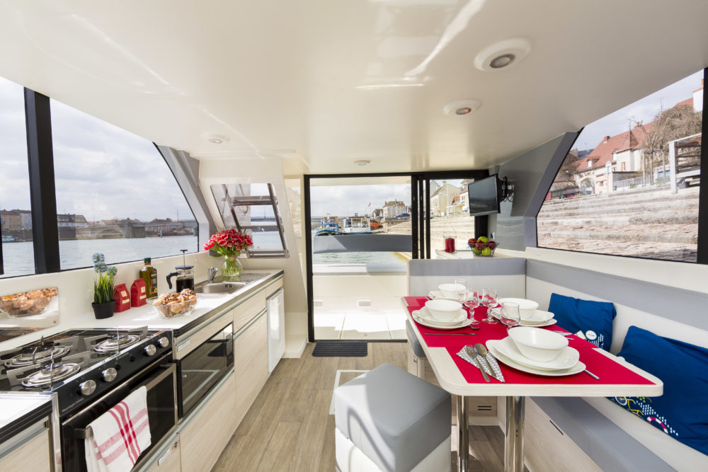 Le Boat Horizon houseboat vacation kitchen and saloon