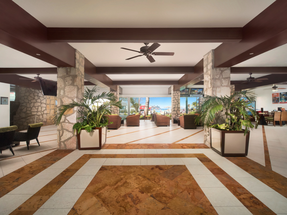 Main lobby in El Cid La Ceiba Beach Hotel